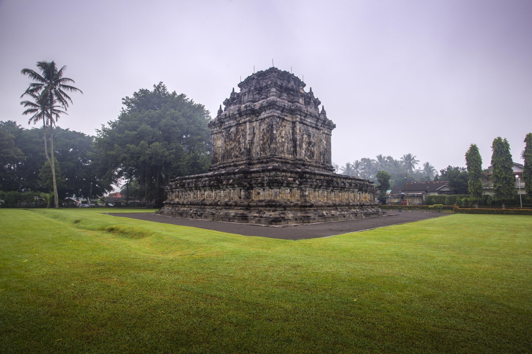 Du Lịch Indonesia: Yogyakarta - Borobudur - Dieng - Prambanan - Hành Trình Di Sản Bằng Tàu Hỏa