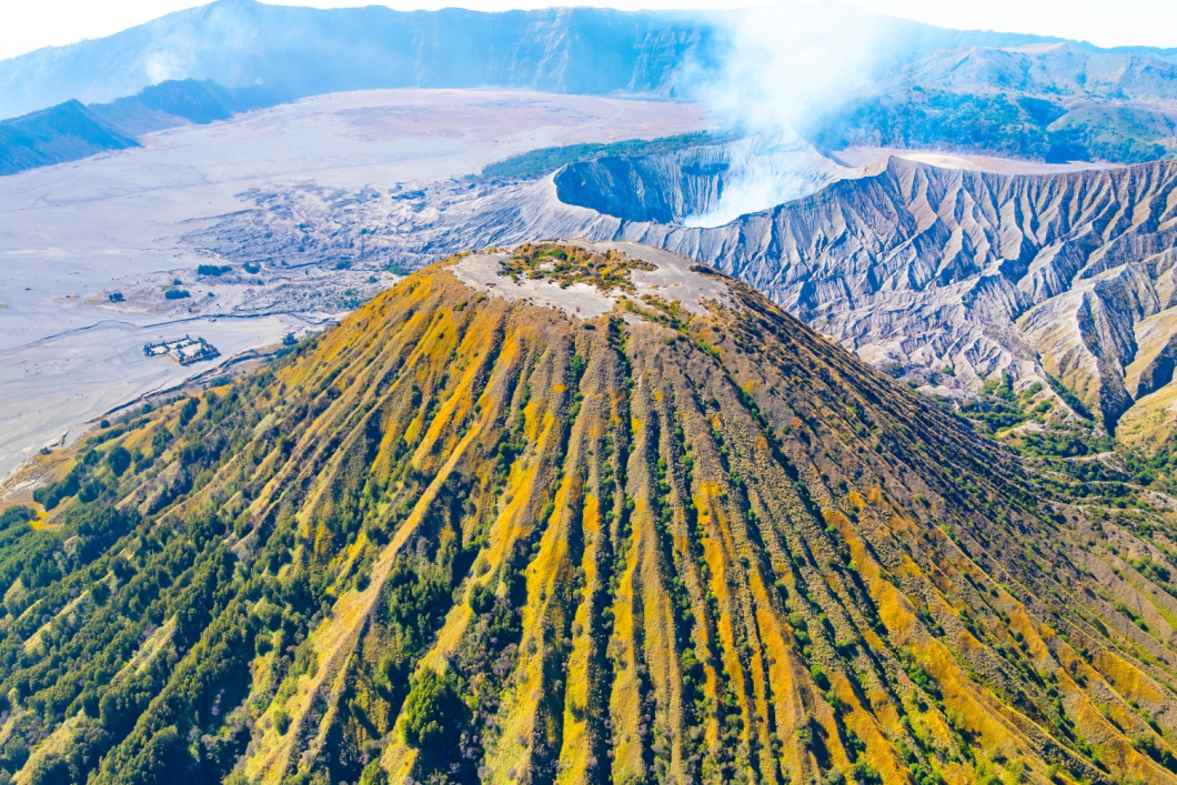 Du Lịch Indonesia: Chinh Phục Bình Minh Bromo - Hồ Núi Lửa Ijen - Cưỡi Ngựa Vượt Biển Cát Đen - Thác Tumpak Sewu Hùng Vĩ
