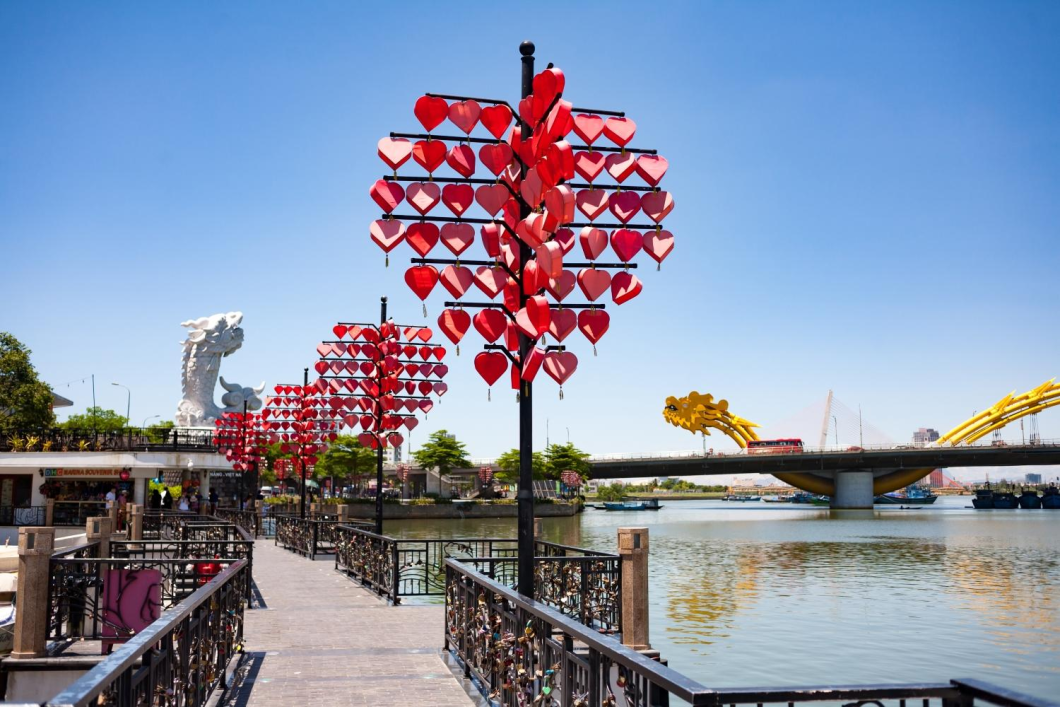 Du Lịch Đà Nẵng - Hội An - Bà Nà - Rừng Dừa Bảy Mẫu