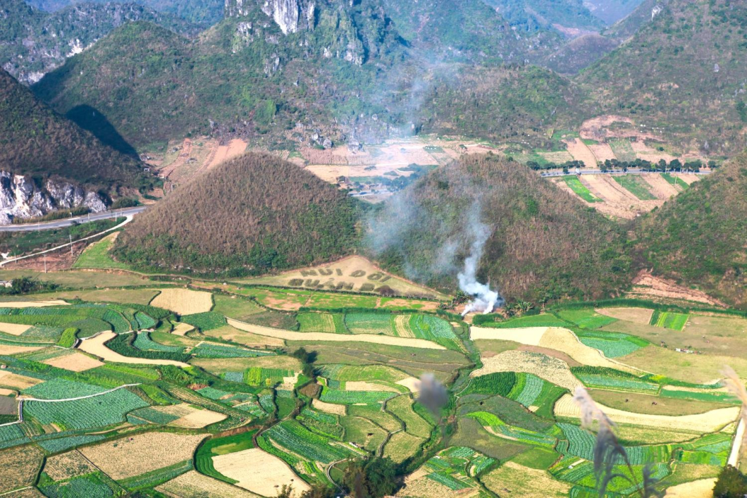Du Lịch Hà Giang - Đồng Văn - Cao Bằng - Bắc Kạn
