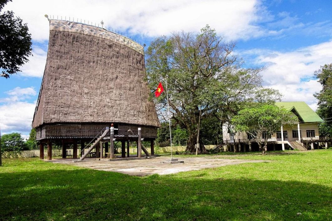 Du Lịch Tây Nguyên: Pleiku - Kon Tum - Măng Đen