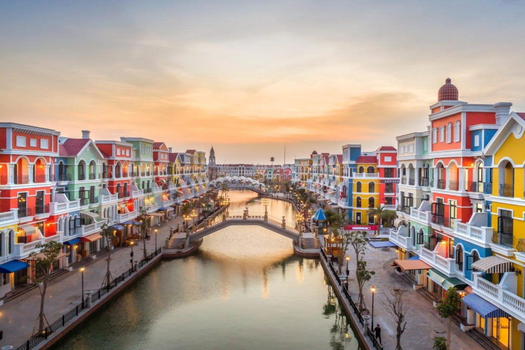 Du Lịch Phú Quốc: Đảo Hòn Thơm – Thị Trấn Địa Trung Hải – Vinpearl Safari – Grand World