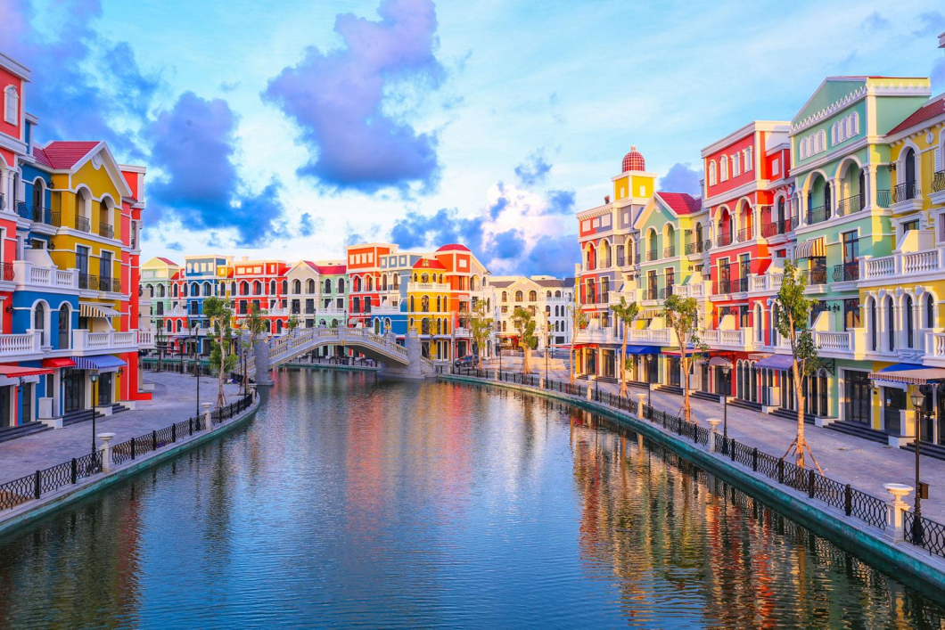 Du Lịch Phú Quốc: Đảo Hòn Thơm – Thị Trấn Địa Trung Hải – Vinpearl Safari – Grand World