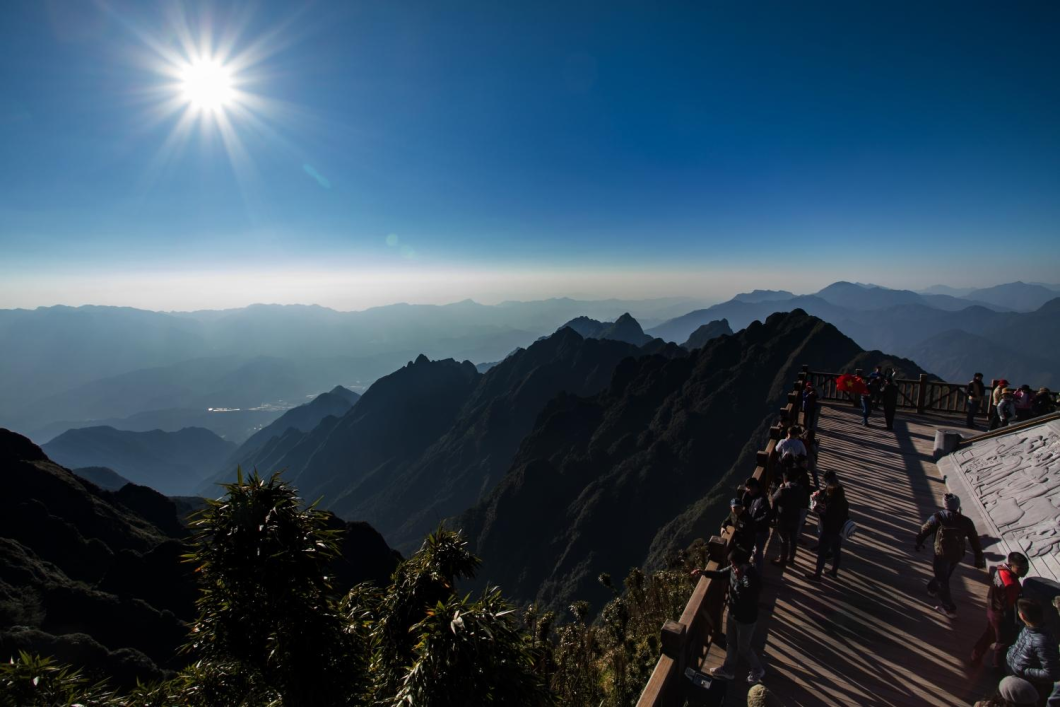 Du Lịch Hà Nội - Ninh Bình - Hạ Long - Sapa