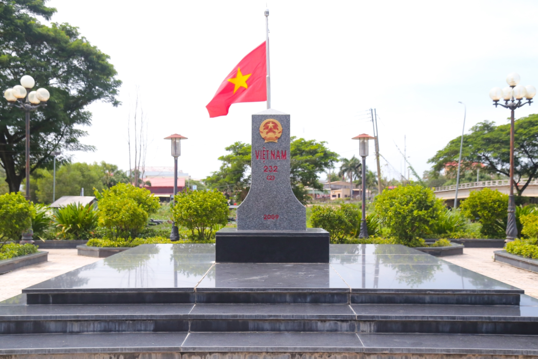 Du Lịch Trải Nghiệm Cột Mốc Biên Giới Tây Nam Tổ Quốc: Tự Hào Một Dải Biên Cương