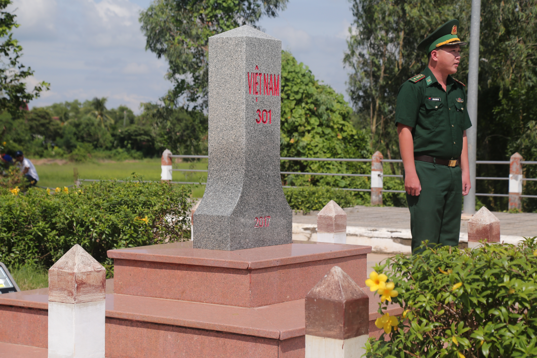 Du Lịch Trải Nghiệm Cột Mốc Biên Giới Tây Nam Tổ Quốc: Tự Hào Một Dải Biên Cương