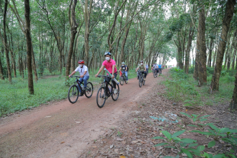 Tour Đạp Xe - Ngày Bình Yên Trên Vùng Đất Thép