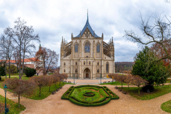 Du Lịch Đông Âu (Mùa Thu): Hungary - Áo - Slovakia - Cộng Hòa Séc