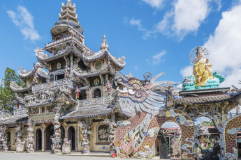 Du Lịch Đà Lạt: Thác Đamb’ri - Nông Trại Cún Puppy Farm - Đồi Chè Cầu Đất - Làng Hoa Vạn Thành