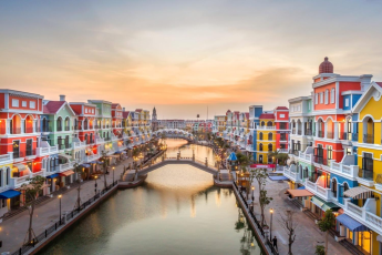 Du Lịch Phú Quốc: Đảo Hòn Thơm – Thị Trấn Địa Trung Hải – Vinpearl Safari – Grand World