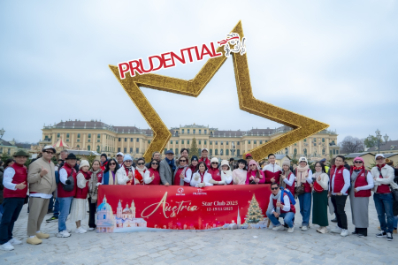 Vũ Khúc Mùa Đông Châu Âu Cùng Prudential Star Club