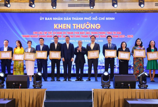 BenThanh Tourist nhận Bằng khen của Chủ tịch UBND TP.HCM về đổi mới sáng tạo