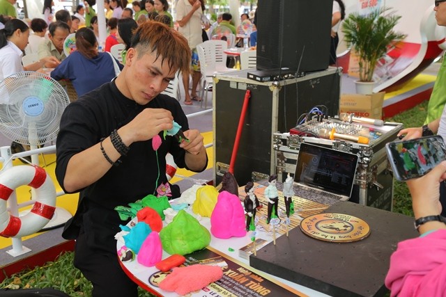 Mạng bán tour du lịch trực tuyến hàng đầu tại Việt Nam | BenThanh Tourist