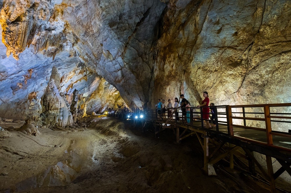 Mạng bán tour du lịch trực tuyến hàng đầu tại Việt Nam | BenThanh Tourist