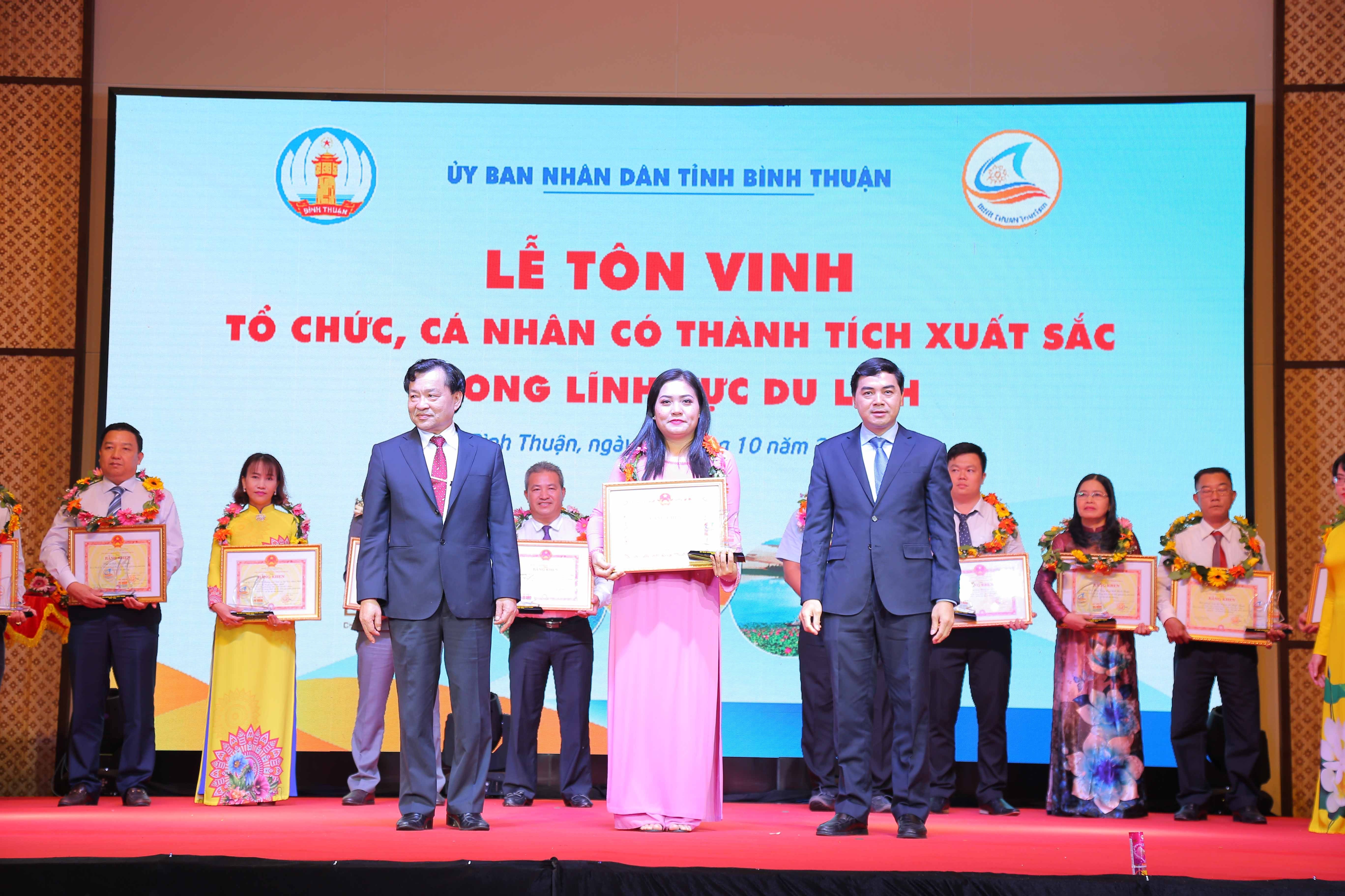 Mạng bán tour du lịch trực tuyến hàng đầu tại Việt Nam | BenThanh Tourist