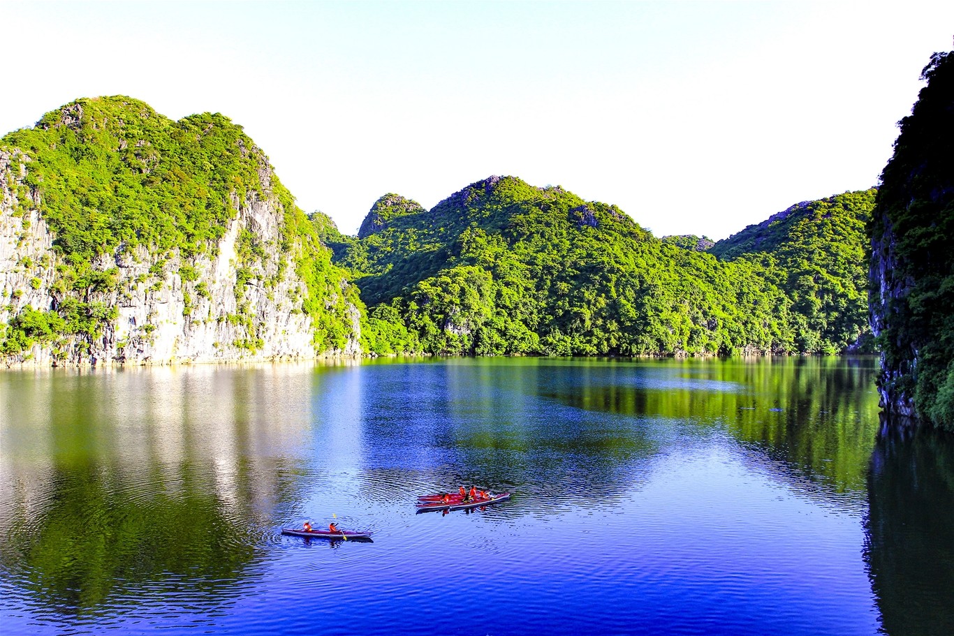 Mạng bán tour du lịch trực tuyến hàng đầu tại Việt Nam | BenThanh Tourist