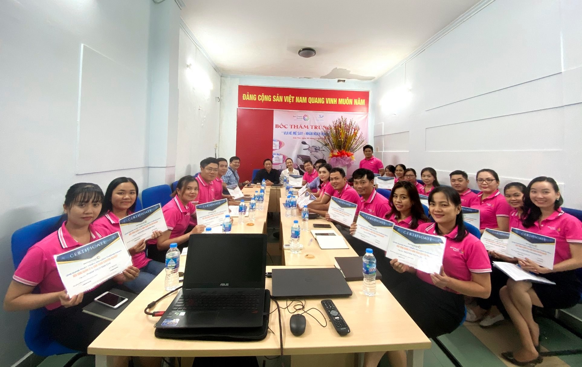 Mạng bán tour du lịch trực tuyến hàng đầu tại Việt Nam | BenThanh Tourist