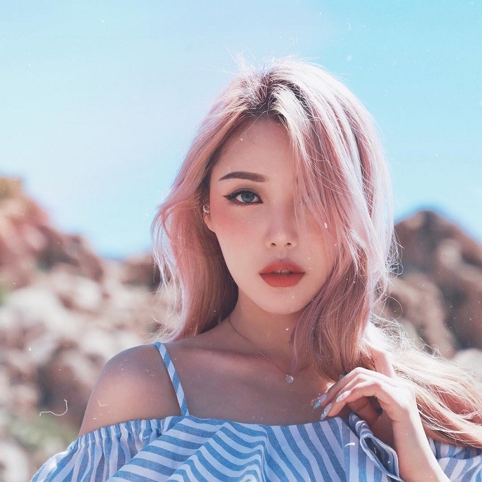 trang-diem-du-lich-bien