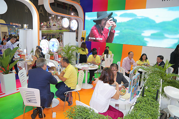 Mạng bán tour du lịch trực tuyến hàng đầu tại Việt Nam | BenThanh Tourist