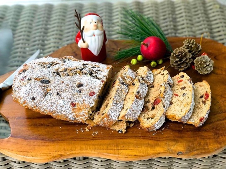 Bánh Weihnachtsstollen
