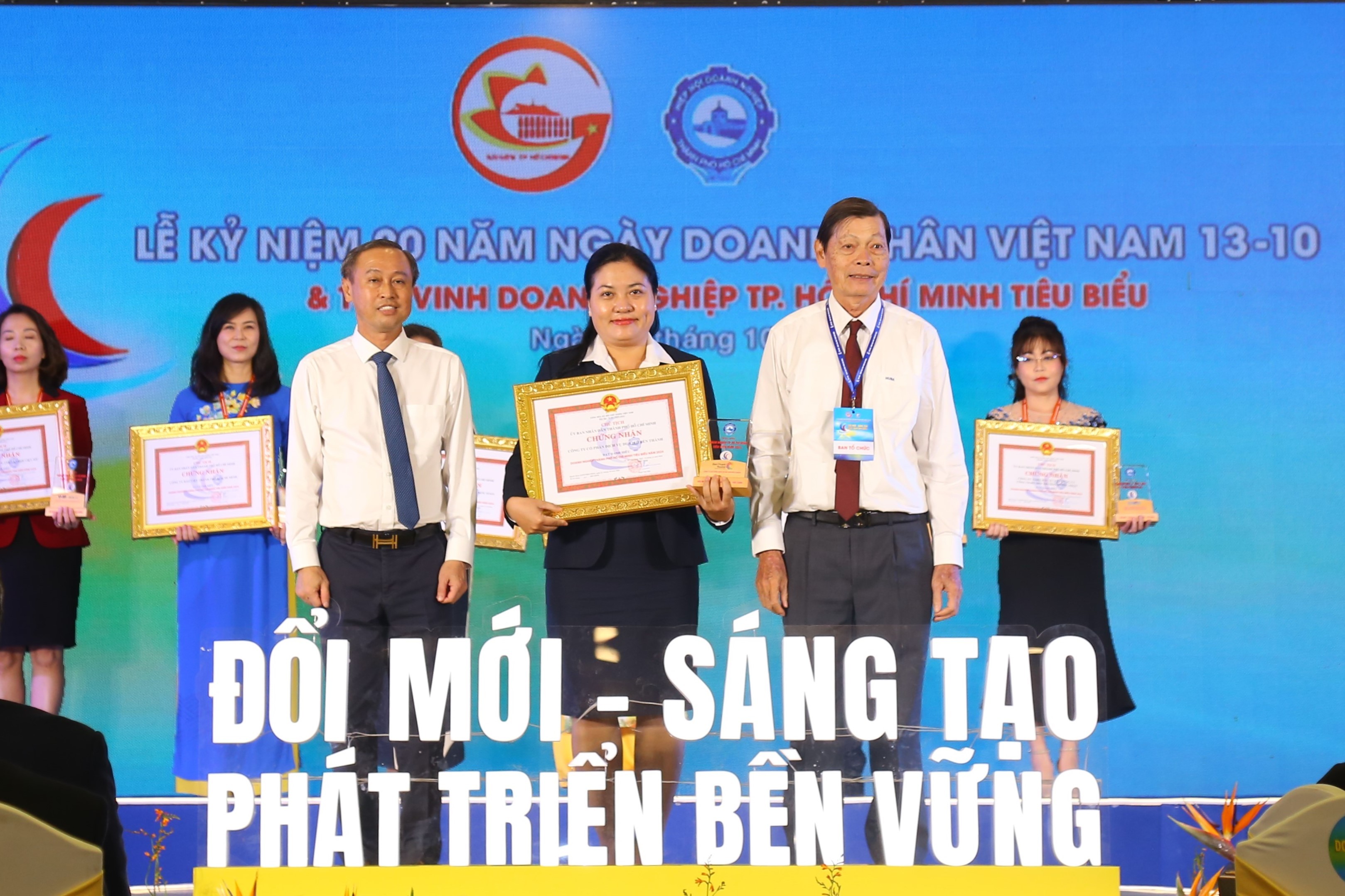 Mạng bán tour du lịch trực tuyến hàng đầu tại Việt Nam | BenThanh Tourist