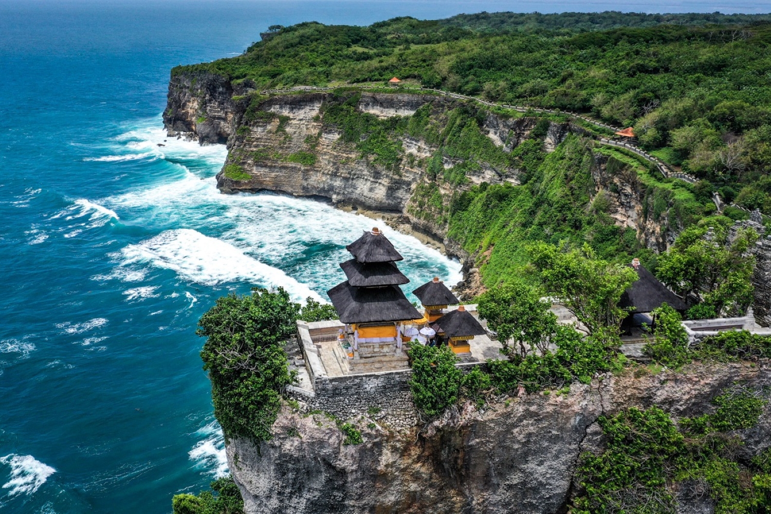 den-uluwatu den-uluwatu