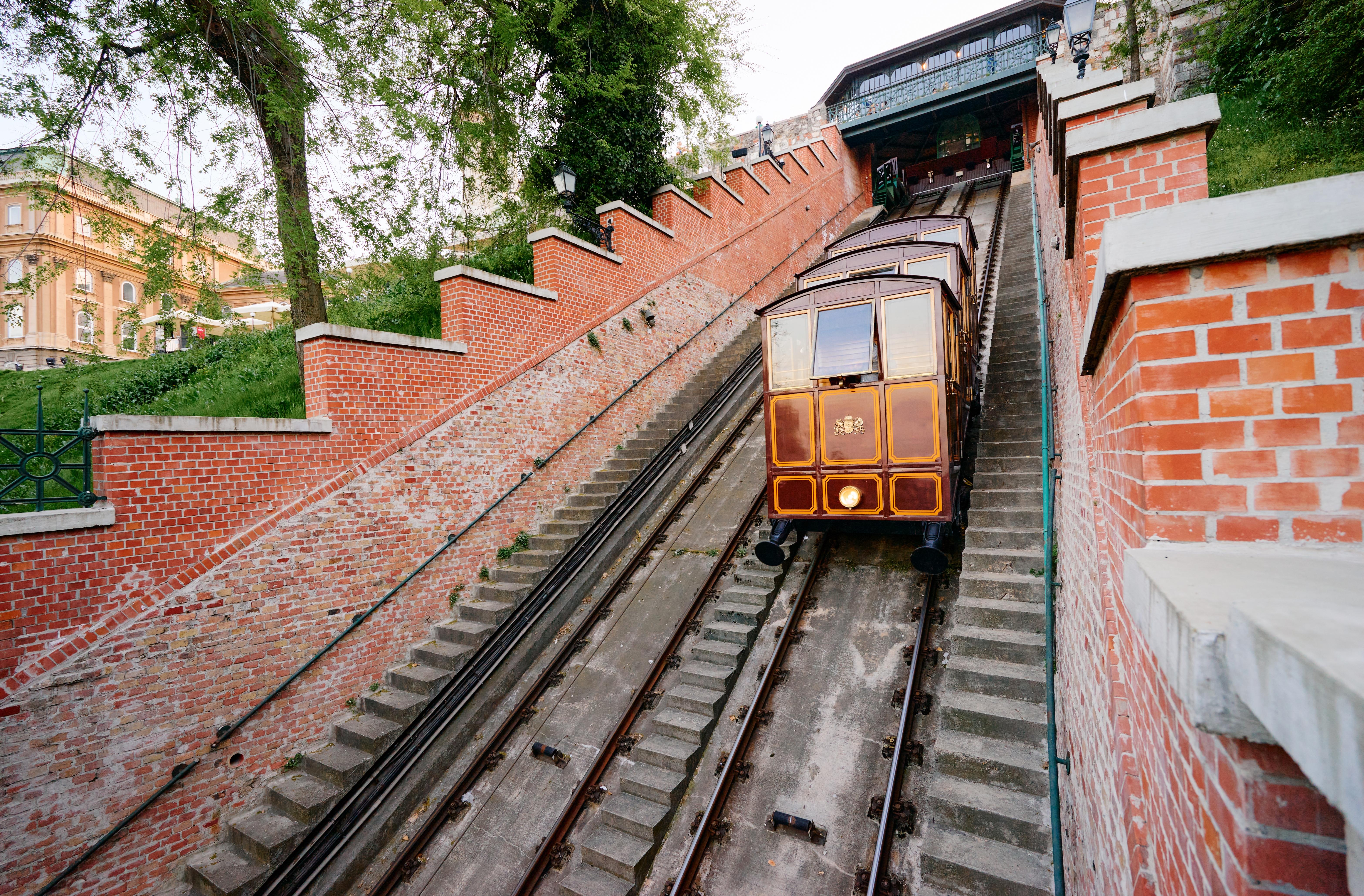 inclined-railway inclined-railway