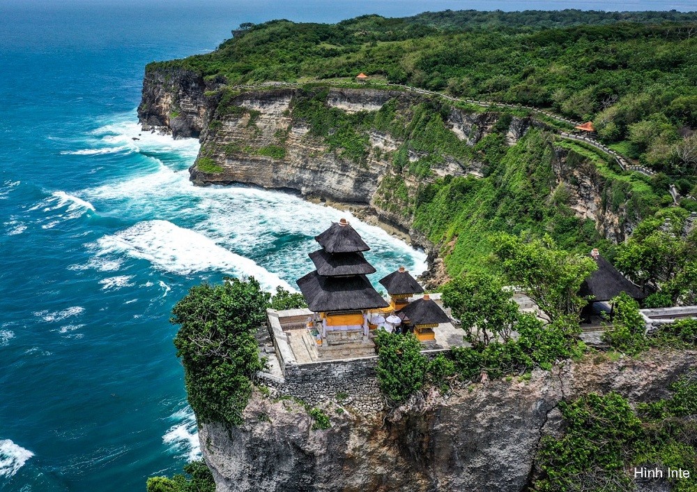 Du Lịch Indonesia: Bali - Nusa Penida - Uluwatu - Ubud (Trải Nghiệm 01 Bữa Ăn Hải Sản Trên Bãi Biển Jimbaran + Lặn Ngắm San Hô)